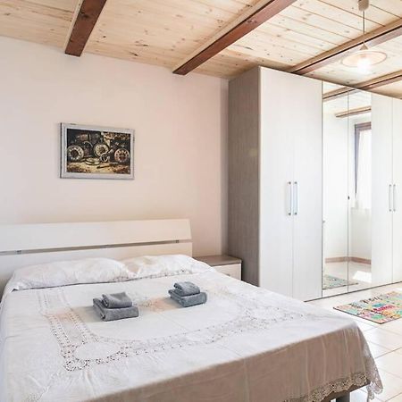 Roman Ruins - Elegant Apartment Olbia Exterior foto