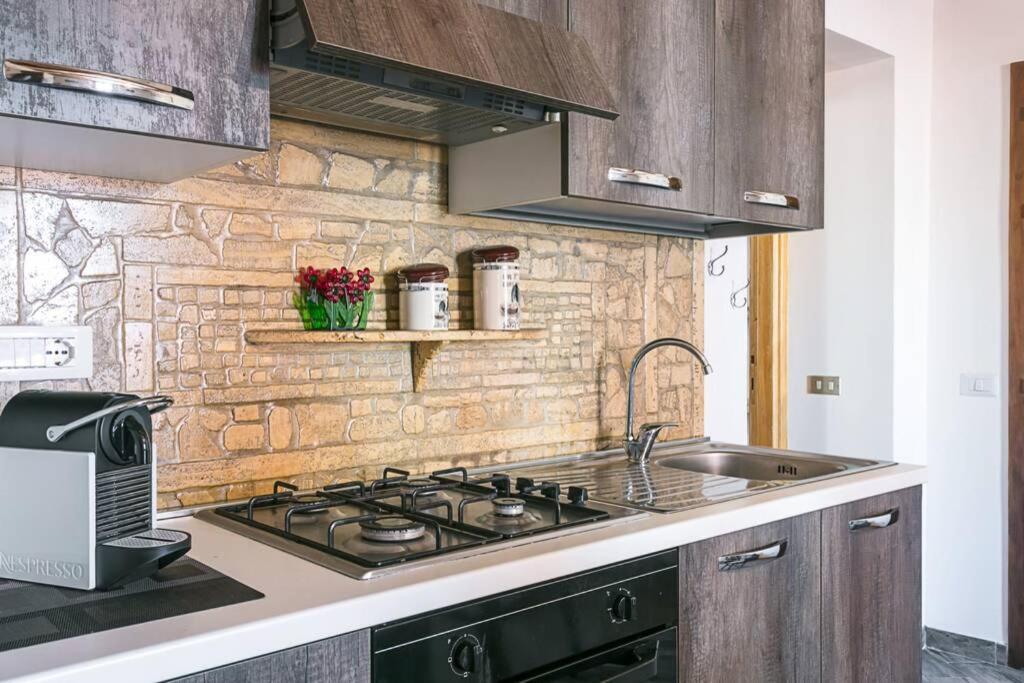 Roman Ruins - Elegant Apartment Olbia Exterior foto